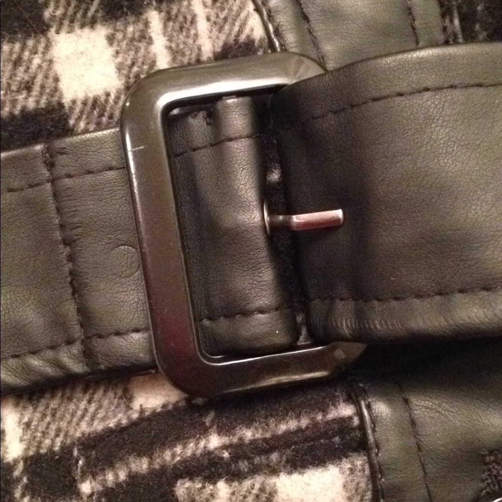 Jacket - Picture 2 of 8